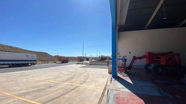 Nave en calle del Marco