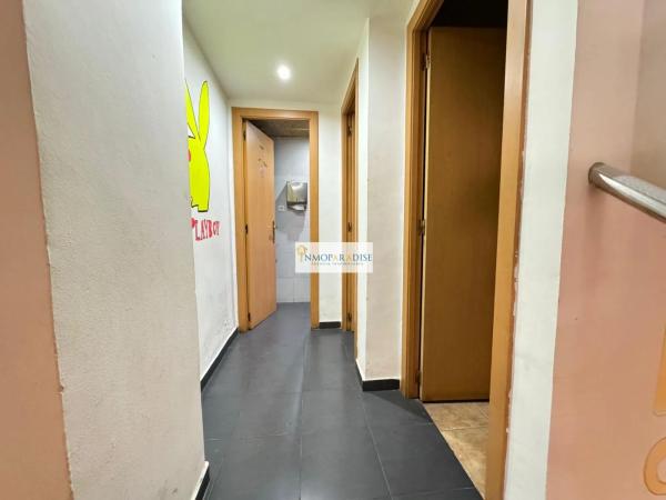 Local en calle de la Cruz del Sur