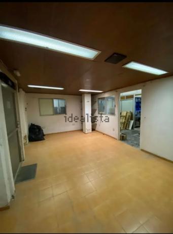 Local en calle Pegaso, 44