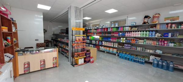 Local en avenida Ejércitos Españoles