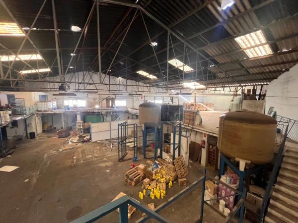 Nave en Barrio Ciudad de Asís - Font-Calent - El Bacarot