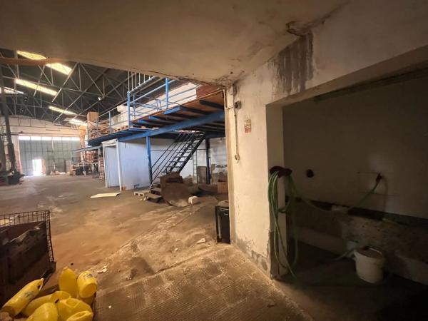 Nave en Barrio Ciudad de Asís - Font-Calent - El Bacarot