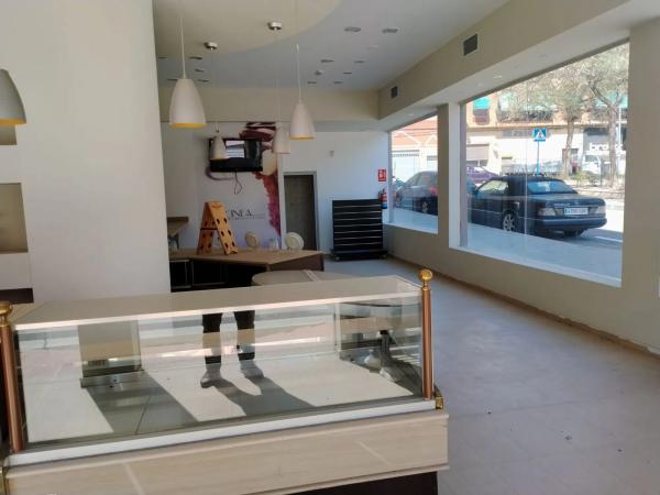 Local en calle del Donant