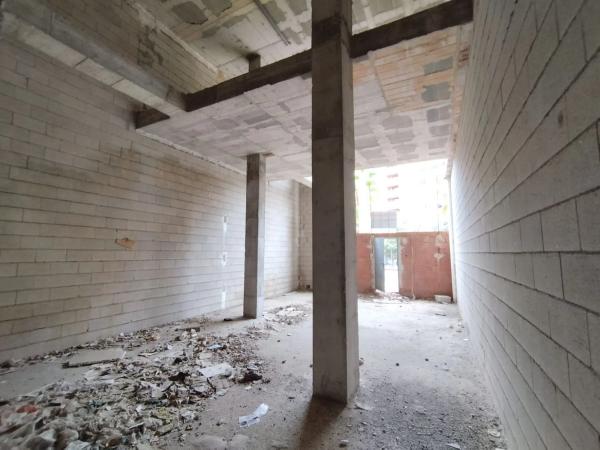 Local en calle Artista Foguerer