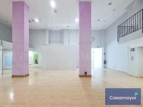 Local en avenida General Marvá