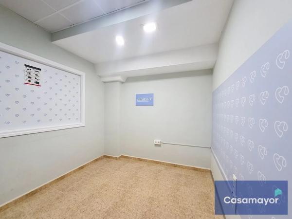 Local en avenida General Marvá