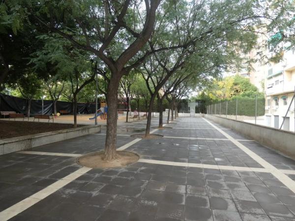 Local en calle de la Virgen de la Salud, 3