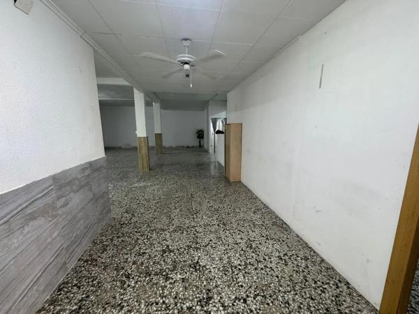 Local en Barrio Carolinas Altas