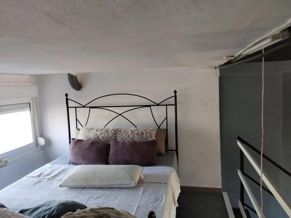 Local en avenida Benidorm, 18