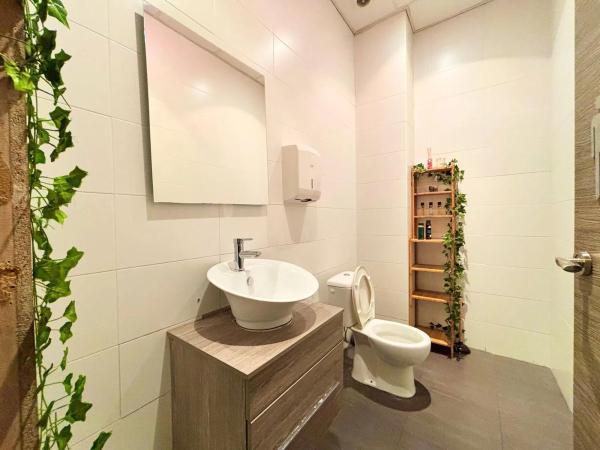 Local en calle Navas, 46