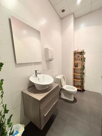 Local en calle Navas, 46