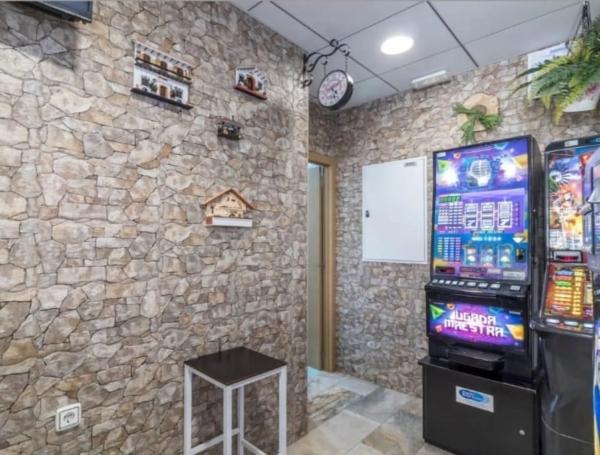 Local en avenida de Holanda, 12