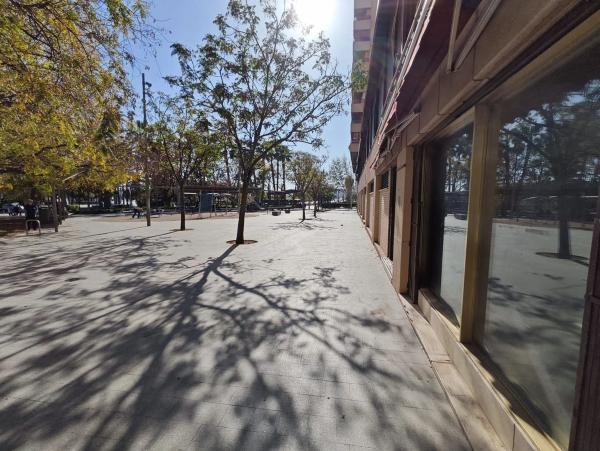 Local en Barrio Ensanche-Diputación