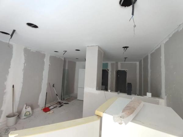 Local en calle Pradilla, 39