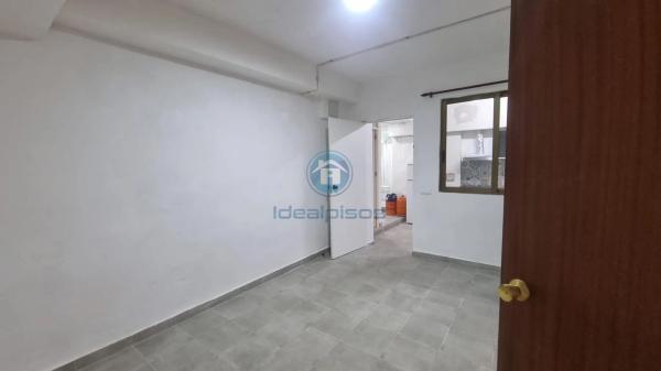 Local en calle Antonio Maura, 26