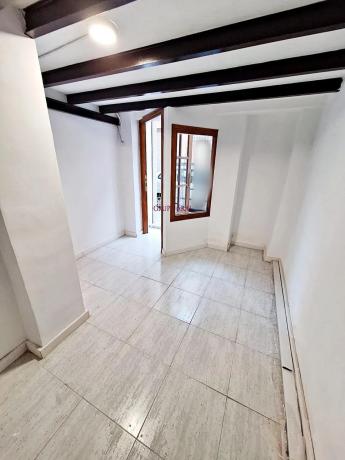 Local en calle Lafora, 7