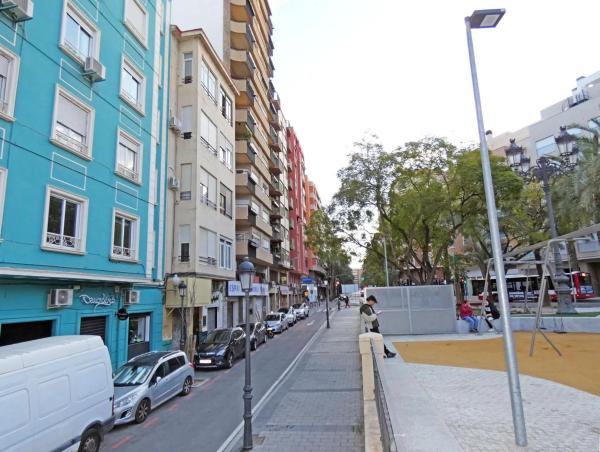 Local en plaza Músico Óscar Tordera Iñesta