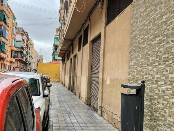 Local en calle Cánovas del Castillo