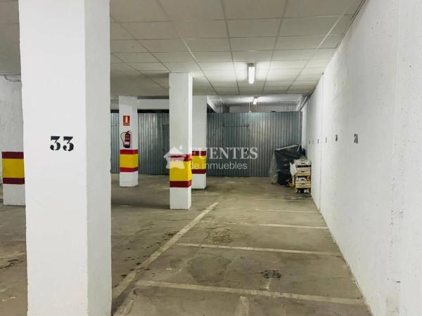 Local en calle Pinoso