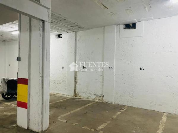 Local en calle Pinoso