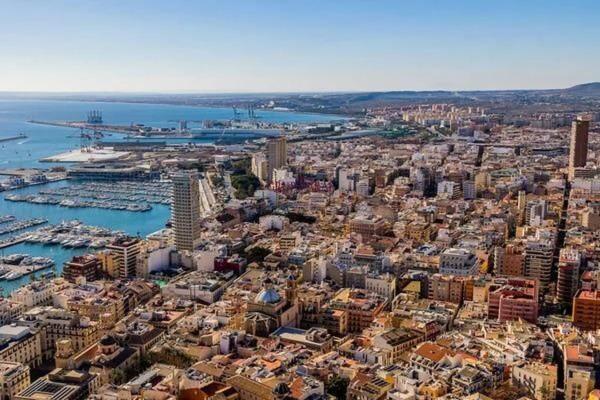 Local en Barrio Carolinas Altas