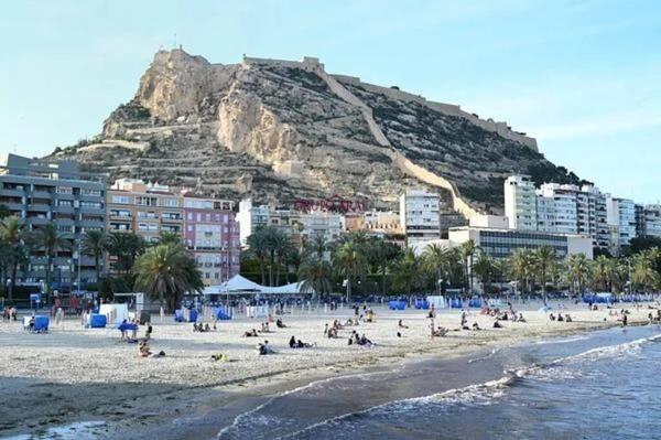 Local en Barrio Carolinas Altas