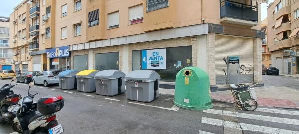 Local en calle Francisco Verdú