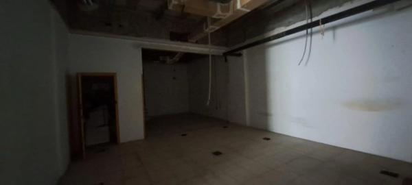 Local en calle Francisco Verdú