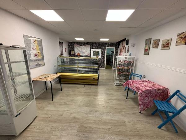 Local en calle Foguerer, 18