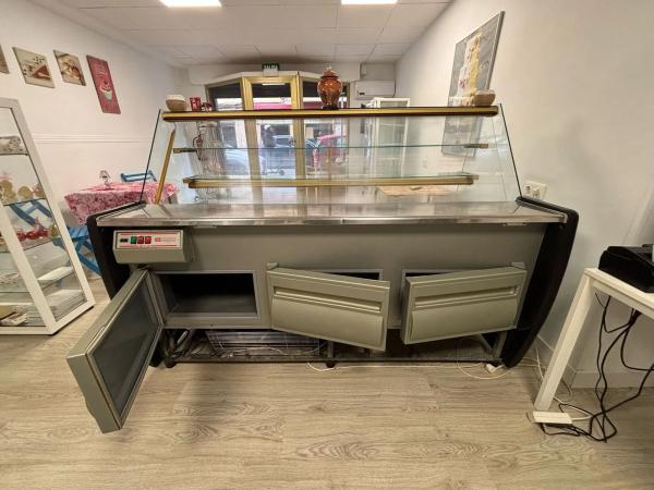 Local en calle Foguerer, 18