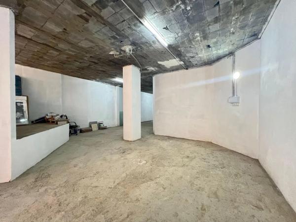 Local en calle Sargento Vaillo