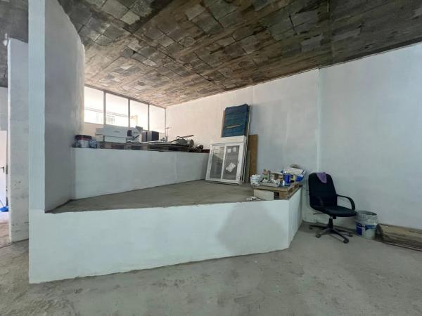 Local en calle Sargento Vaillo