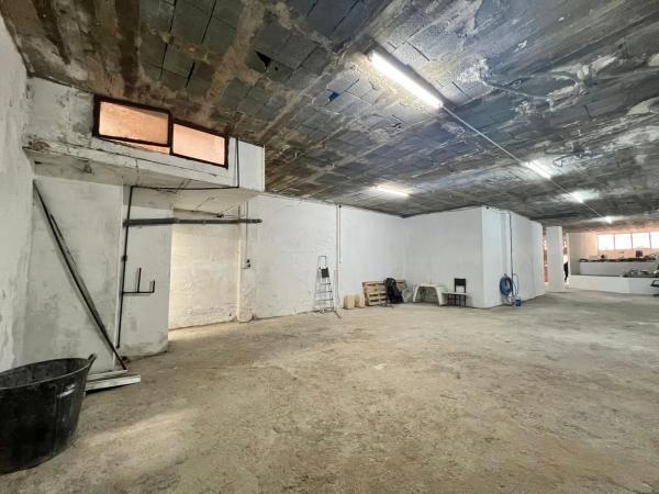 Local en calle Sargento Vaillo