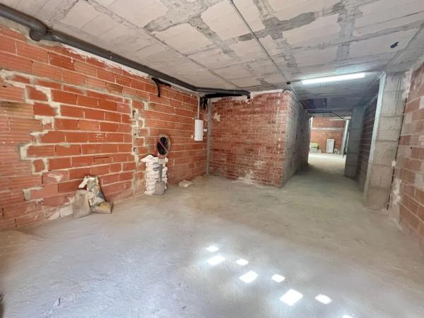 Local en calle Doctor Sapena