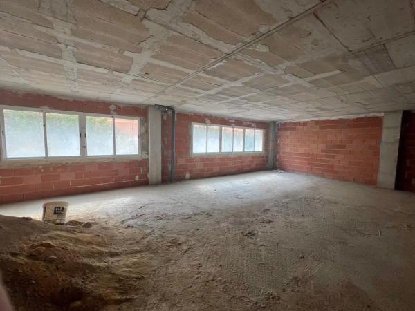 Local en calle Doctor Sapena