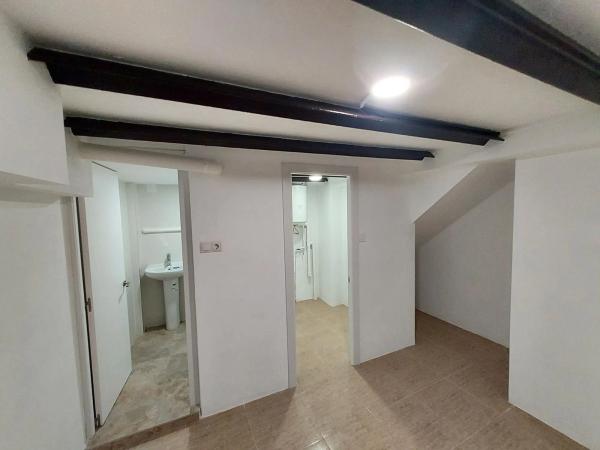 Local en calle Lafora