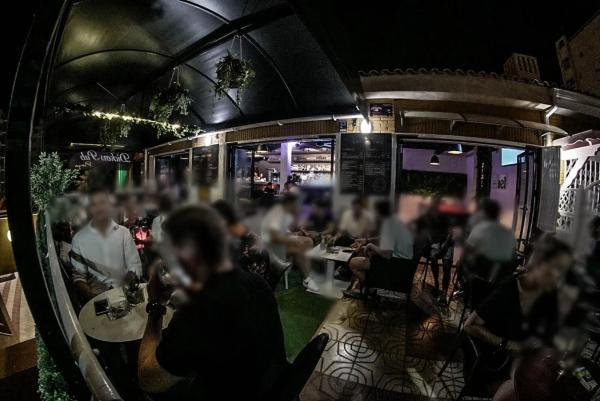 Local en avenida Países Escandinavos, 8