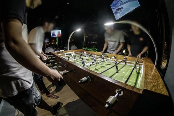 Local en avenida Países Escandinavos, 8