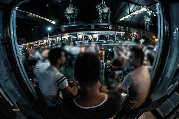 Local en avenida Países Escandinavos, 8