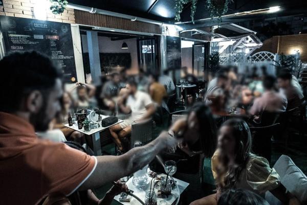 Local en avenida Países Escandinavos, 8