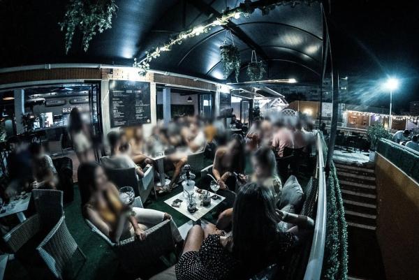 Local en avenida Países Escandinavos, 8