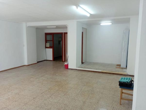 Local en calle Almoradí