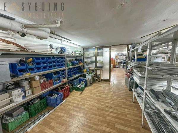 Local en calle Pol Lux