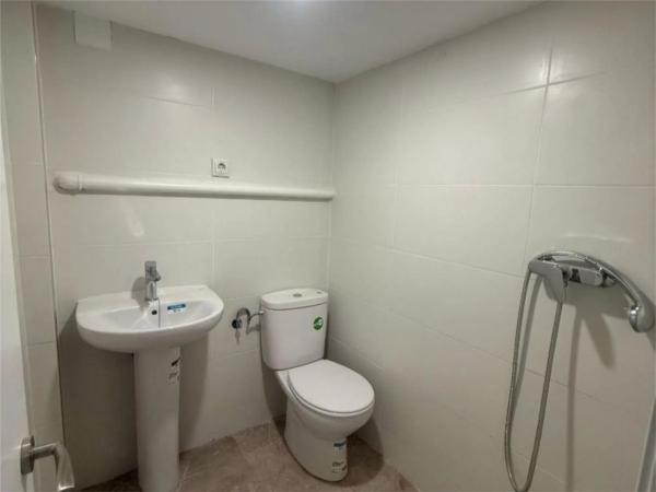 Local en calle Lafora