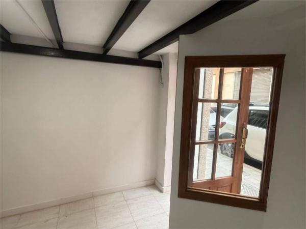 Local en calle Lafora