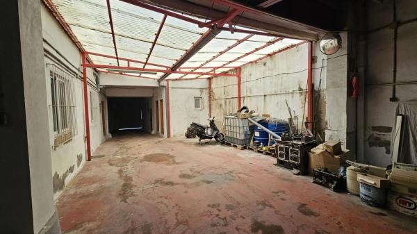 Local en calle Doctor Sapena, 19