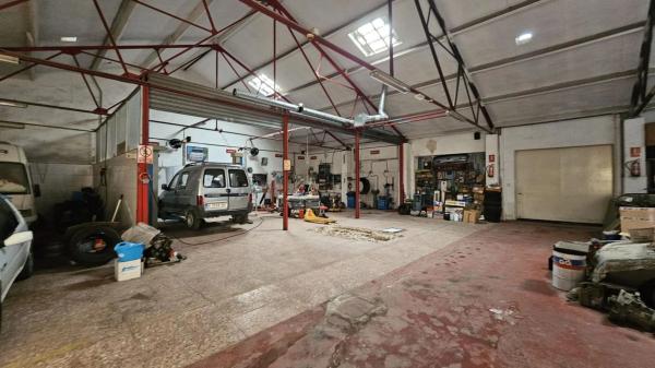 Local en calle Doctor Sapena, 19