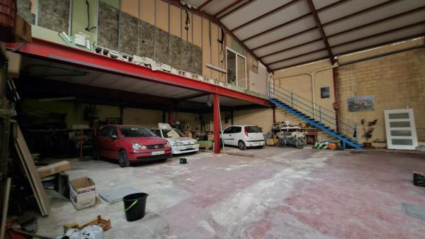 Local en calle Doctor Sapena, 19