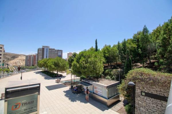 Local en calle Doctor Sapena, 19