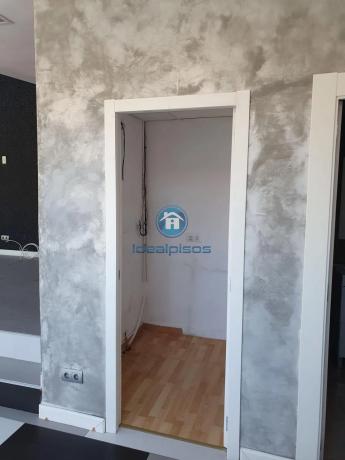 Local en calle Dámaso Abad